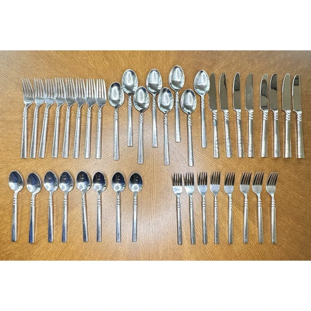Oneida Tortola Stainless Flatware Set 40pc Service for 8 Glossy Discontinued